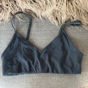 ARITZIA TnAction sports bra